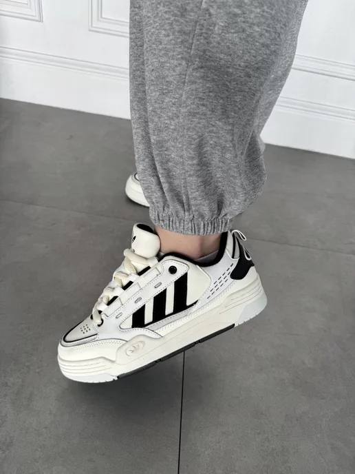 Adidas forum cheap 2000