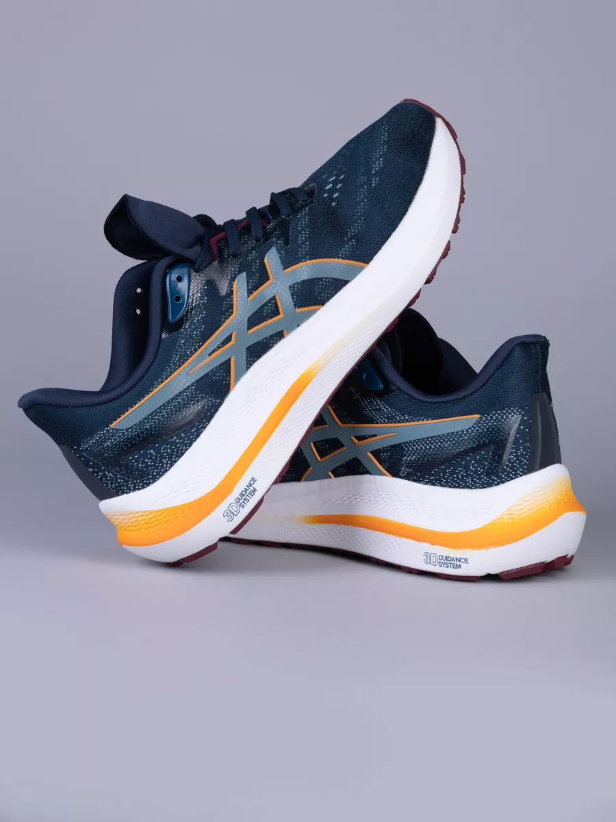 GT 2000 ASICS