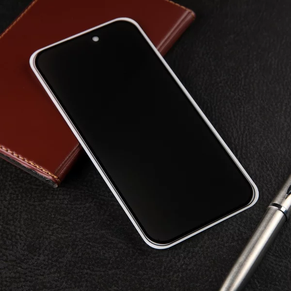 Защитное стекло для iPhone 15, антишпион, 9H, 0.33 мм