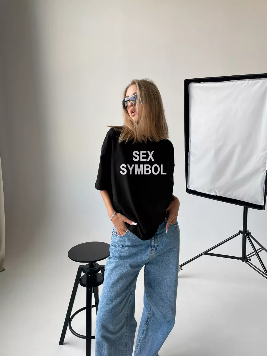 Футболка с принтом Sex Symbol y2k streetwear MOCKUP 208241917 купить за 2  476 ₽ в интернет-магазине Wildberries