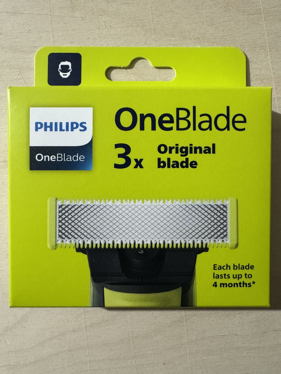 Сменные лезвия philips купить. Philips ONEBLADE qp220/50. Сменные лезвия Philips ONEBLADE. Сменное лезвие Philips qp210/50 для ONEBLADE И ONEBLADE Pro, 1шт. ONEBLADE qp230/50.