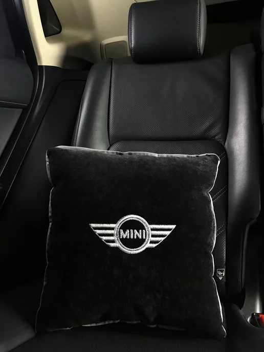 Dekos Подушка в машину с вышивкой для Mini, черный, фото 3