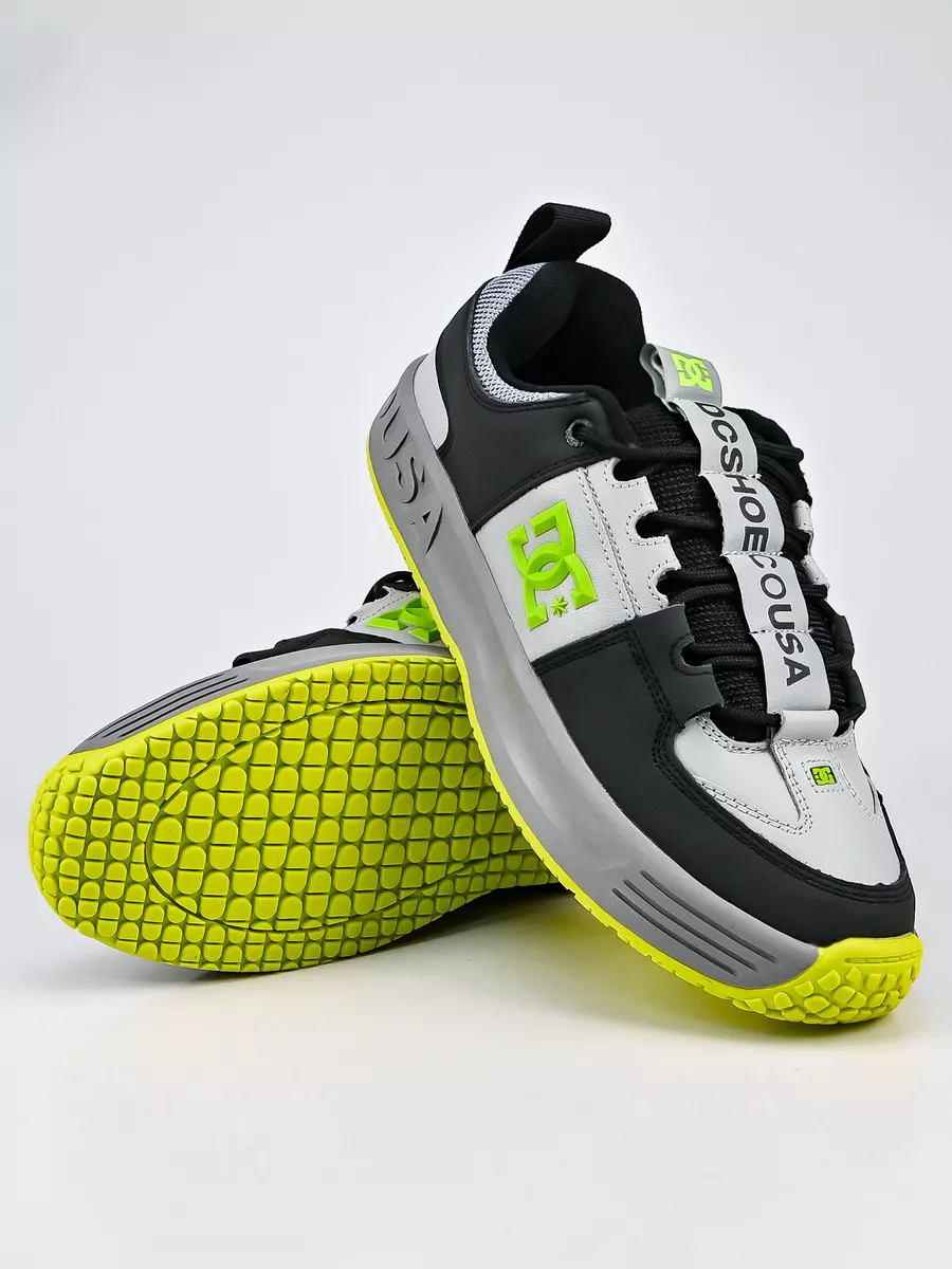 DC DC Shoes