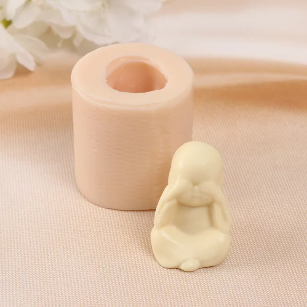 Молд «Маленький Будда» 60 гр, 2,5х2,5х4 см